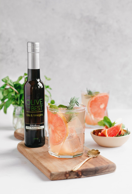 Elderflower Grapefruit Spritzer (recipe & photo by Rachel Leung – https://www.rachelleungphoto.ca)